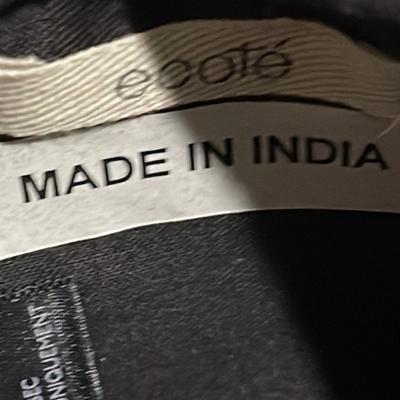 Ecote Beaded & Embroidered Faux Black Leather Crossbody Bag - NWT - Picture 7 of 9